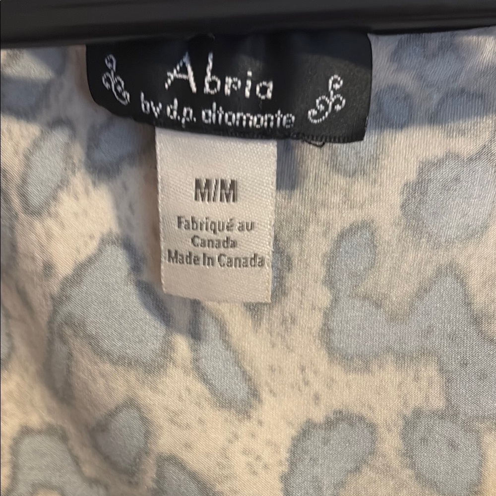 Leopard Print Women's Top - Picture 4 of 6